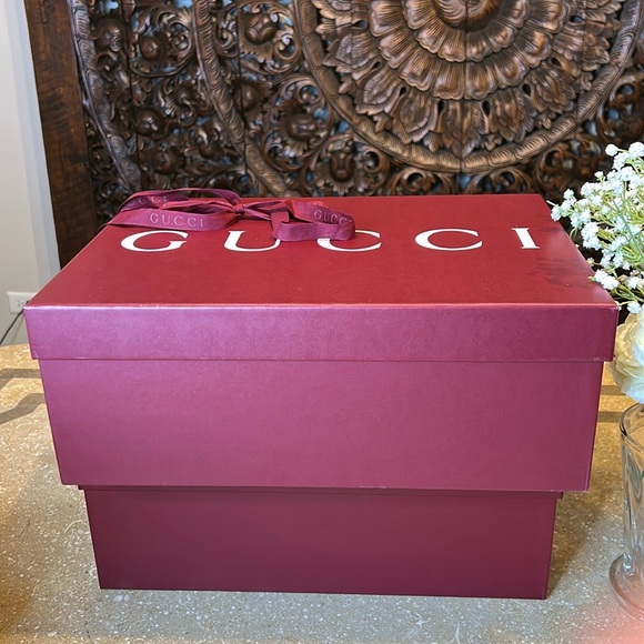Gucci Red Box - Picture 3 of 11